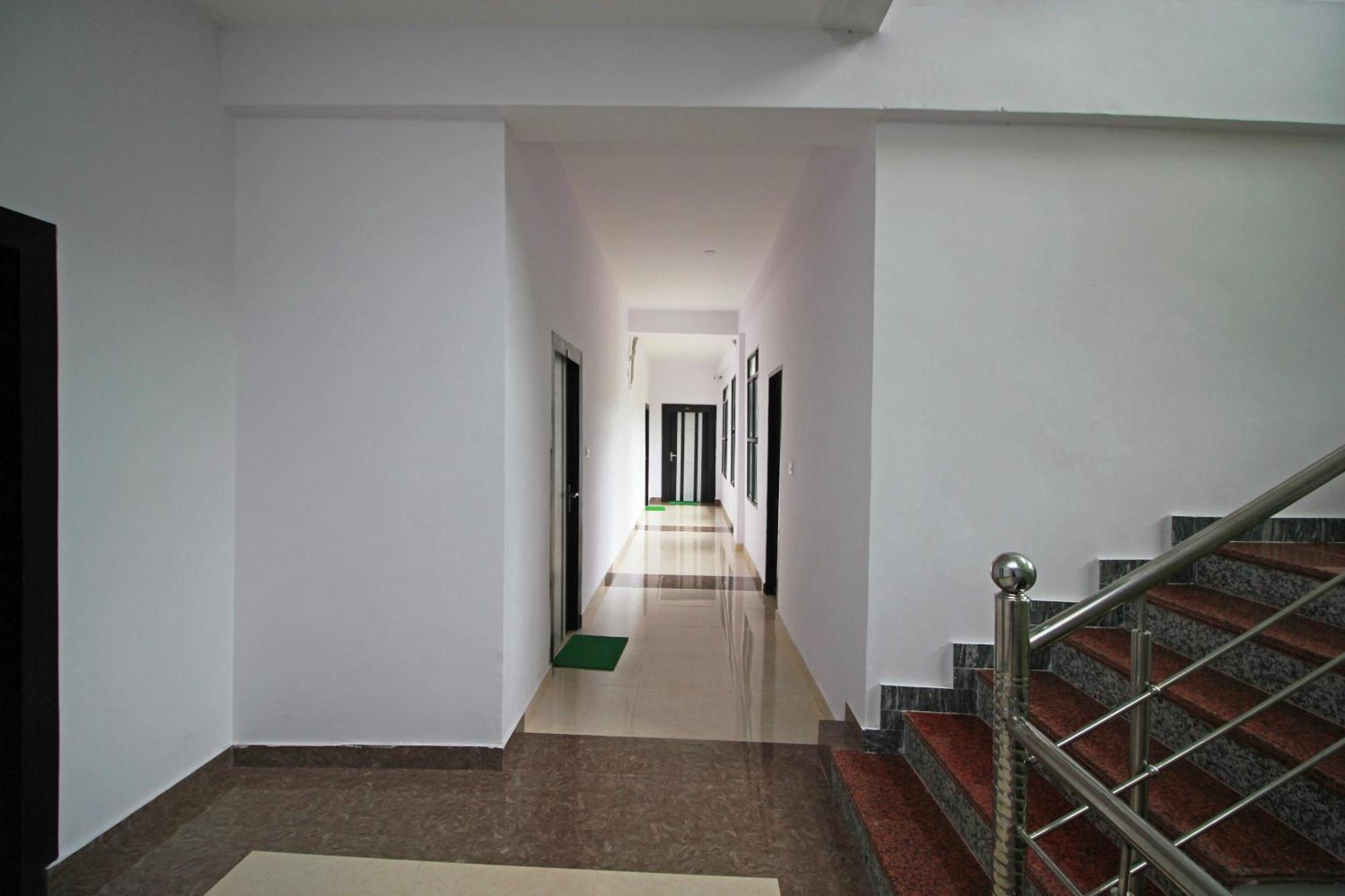 Oyo Hotel Chandni Дхарамсала Екстериор снимка