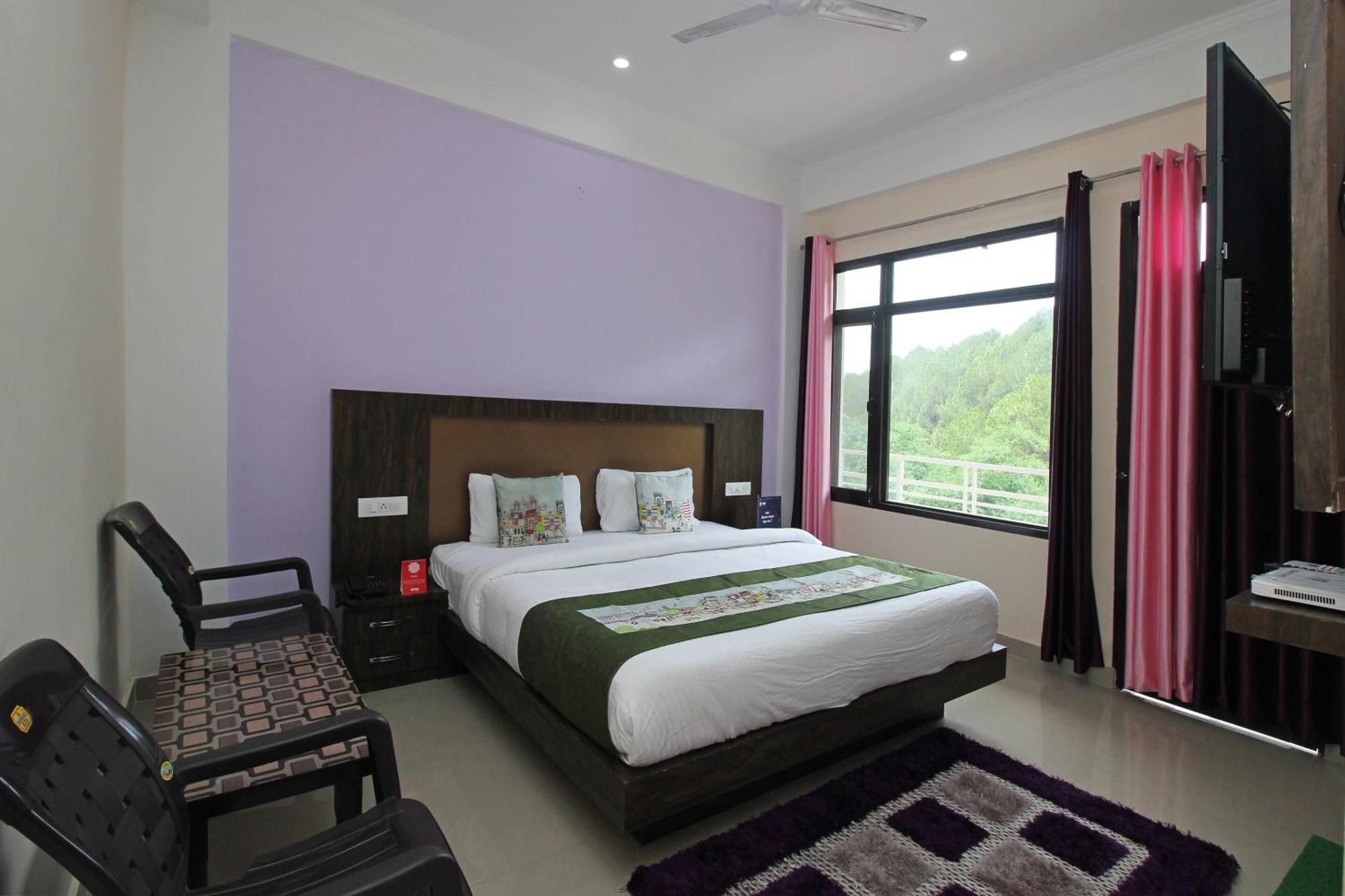 Oyo Hotel Chandni Дхарамсала Екстериор снимка